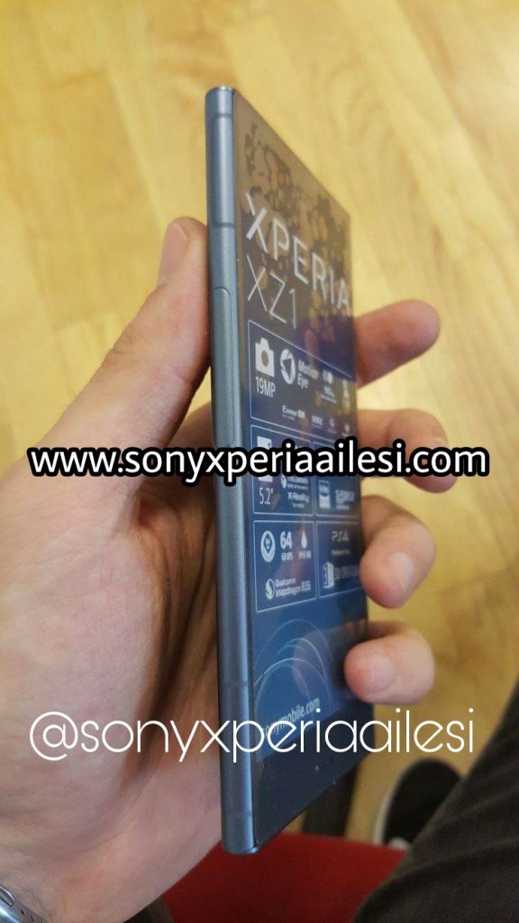 Xperia XZ1 lộ nhiều ảnh trên tay người dùng, cấu hình chi tiết cũng được xác nhận Xperia XZ1 lộ nhiều ảnh trên tay người dùng, cấu hình chi tiết cũng được xác nhận