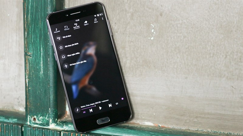 Xài Bphone 2 tôi thấy thích hơn xài iPhone