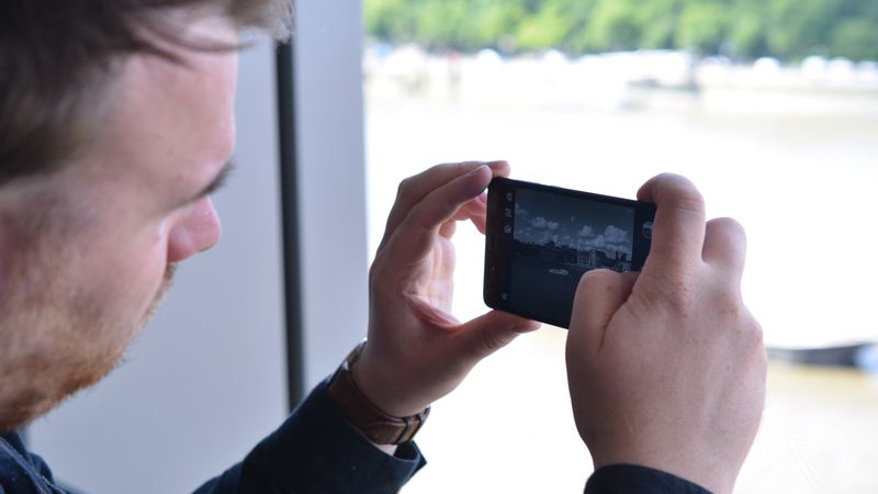 Nokia 8 có máy ảnh kép với ống kính Zeiss