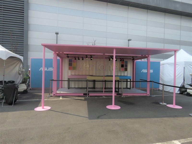 Hình ảnh chuẩn bị trước thềm sự kiện ra mắt ZenFone 4 2017