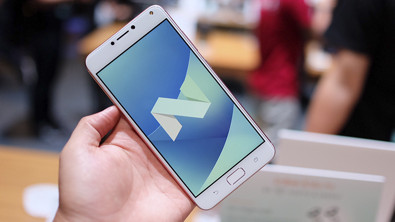 Trên tay Zenfone 4 max pro