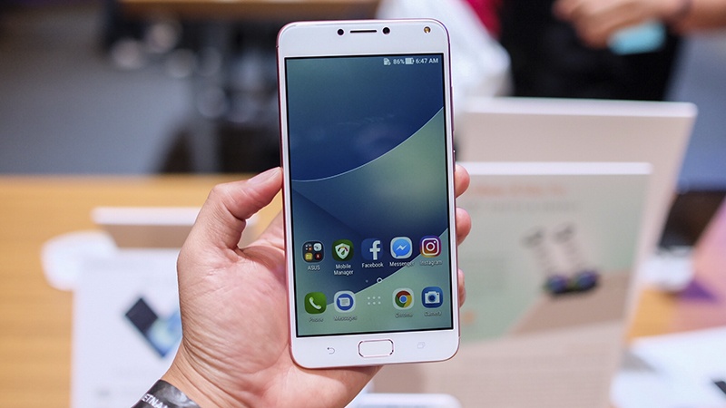 Trên tay Zenfone 4 max Pro