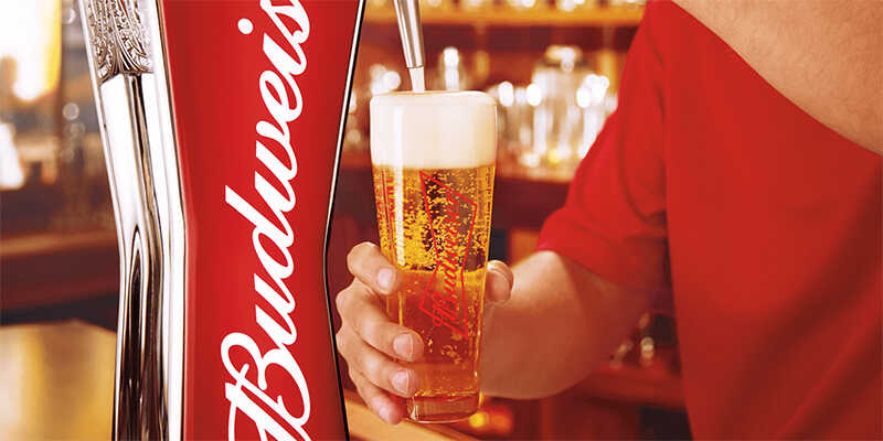 Vì sao bia Budweiser được gọi là Vua của các loại bia?