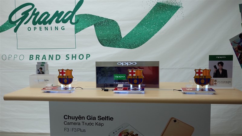 OPPO khai trương Brand Shop tại TP.HCM OPPO khai trương Brand Shop tại TP.HCM
