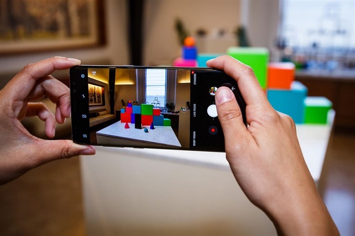 Samsung Galaxy Note 8 ra mắt: camera kép, màn hình vô cực