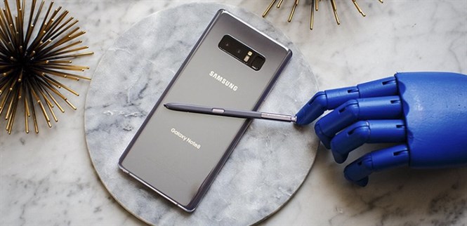 Samsung Galaxy Note 8 ra mắt: camera kép, màn hình vô cực