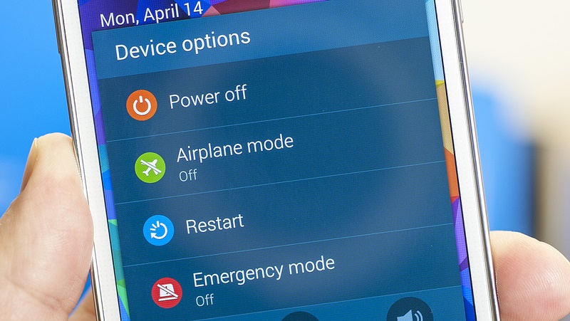 2. Xóa bớt tập tin rác và thường xuyên khởi động lại máy 2. Xóa bớt tập tin rác và thường xuyên khởi động lại máy