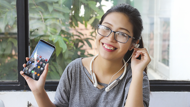 Trên tay quà tặng galaxy Note 8