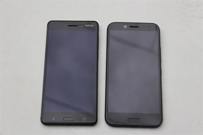 So sánh Nokia 6 và HTC 10 evo Nokia 6
