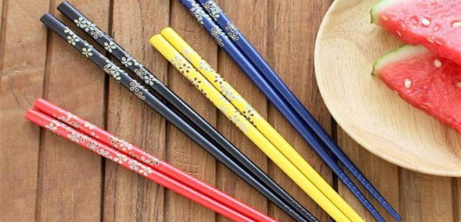 Bí quyết chọn mua đũa an toàn cho sức khỏe, chị em nên biết