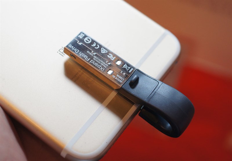 Thiết bị lưu trữ gắn ngoài Thiết bị lưu trữ gắn ngoài