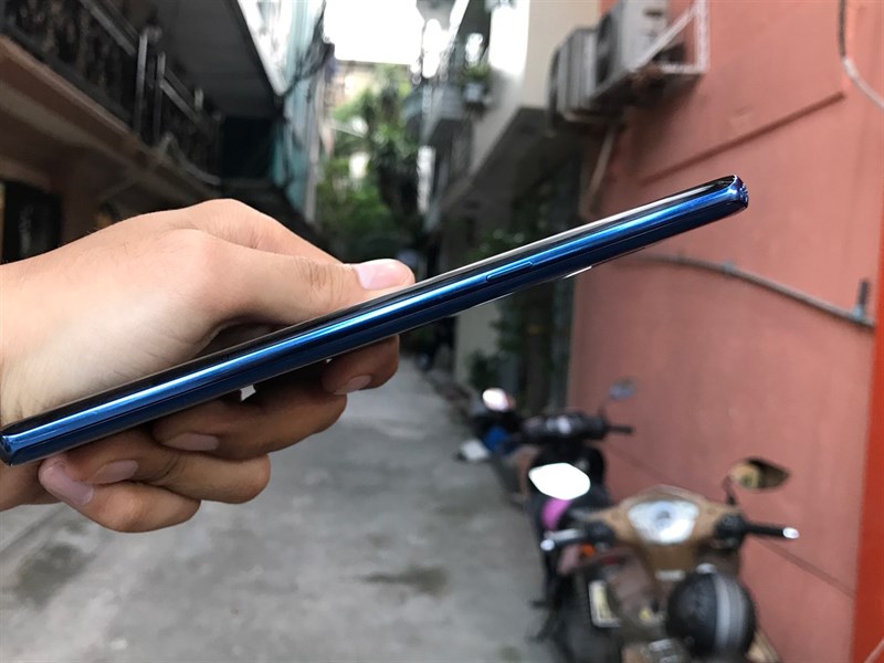 Thiết kế điện thoại Samsung Galaxy Note 8