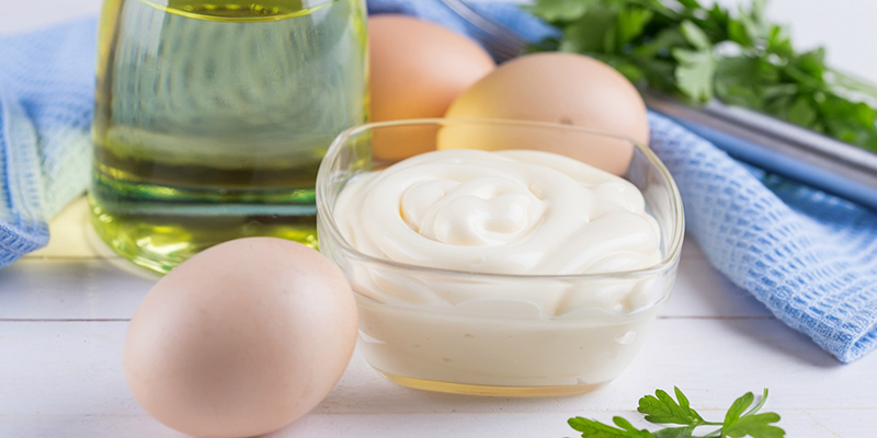 Tự làm mặt nạ ủ tóc bằng sốt mayonnaise, bạn đã thử?