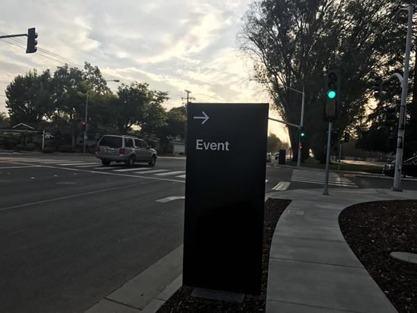 Sự kiện ra mắt iPhone 2017