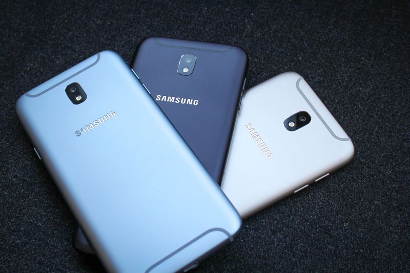 Galaxy A5 2017 và Galaxy J7 Pro: Cùng tầm giá, chọn máy nào? Galaxy A5 2017 và Galaxy J7 Pro: Cùng tầm giá, chọn máy nào?