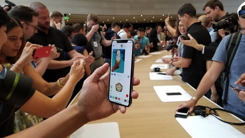 Video trên tay iPhone X với rất nhiều tính năng sẽ thay đổi cách chúng ta dùng smartphone