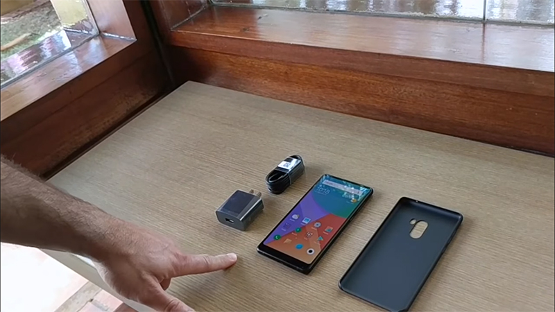 Mở hộp Xiaomi Mi MIX 2