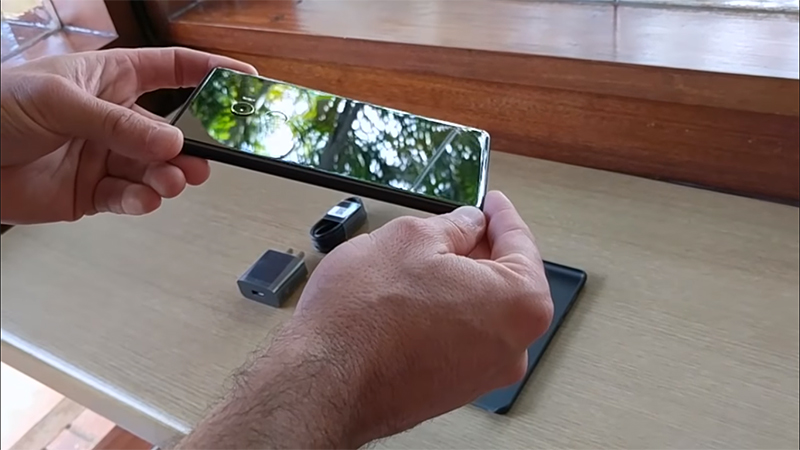 Mở hộp Xiaomi Mi MIX 2