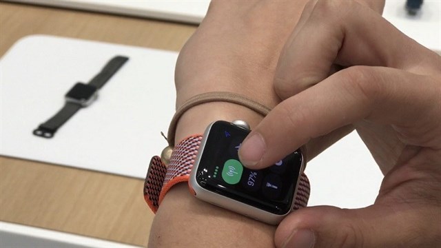 Apple Watch Series 3 kết nối với iPhone mấy, pin xài bao lâu