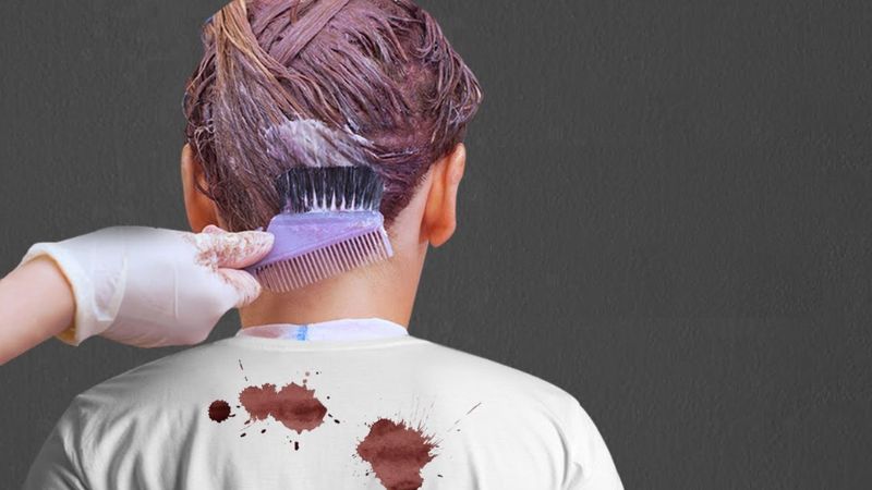 Mách chàng 12 cách làm sạch thuốc nhuộm tóc dính trên da (Phần 1)
