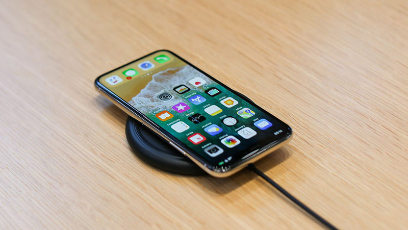 Với iFAN, iPhone X chính là một siêu phẩm!