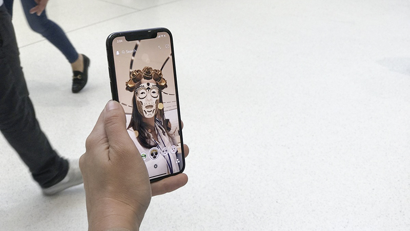 Tuần này có gì: Trên tay iPhone X, đọ tốc độ iOS 11 và 10.3.3, trải nghiệm camera góc rộng Zenfone 4 Max Pro - ảnh 1 Tuần này có gì: Trên tay iPhone X, đọ tốc độ iOS 11 và 10.3.3, trải nghiệm camera góc rộng Zenfone 4 Max Pro - ảnh 1
