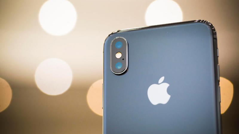 Theo bạn, tại sao lại không có iPhone 9?