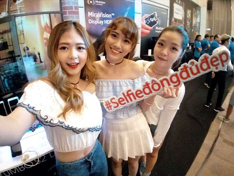 Selfie góc rộng cùng Mobiistar Zumbo S2 Dual