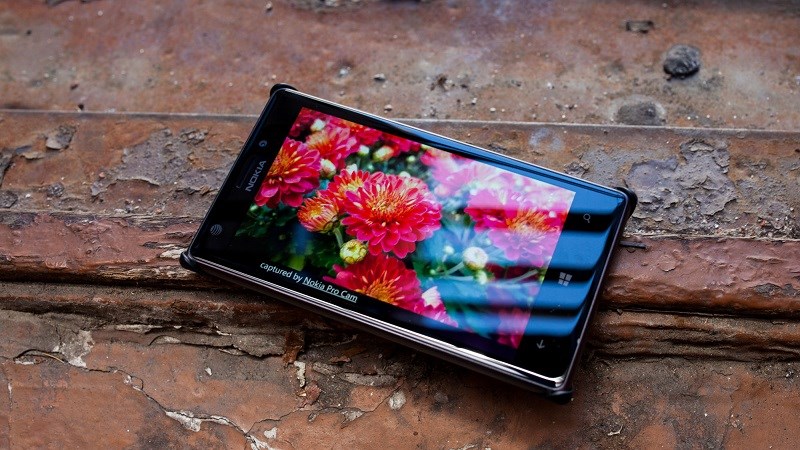 Nokia Lumia 925 dùng màn hình ClearBlack AMOLED Nokia Lumia 925 dùng màn hình ClearBlack AMOLED