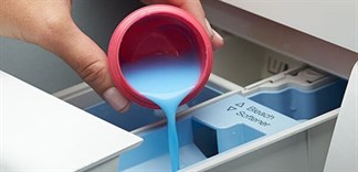 Hại đủ đường vì dùng nước xả vải sai cách