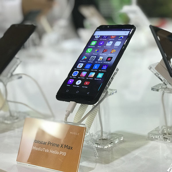 Smartphone Việt xuất ngoại: Câu chuyện không còn hoang đường - ảnh 2 Smartphone Việt xuất ngoại: Câu chuyện không còn hoang đường - ảnh 2