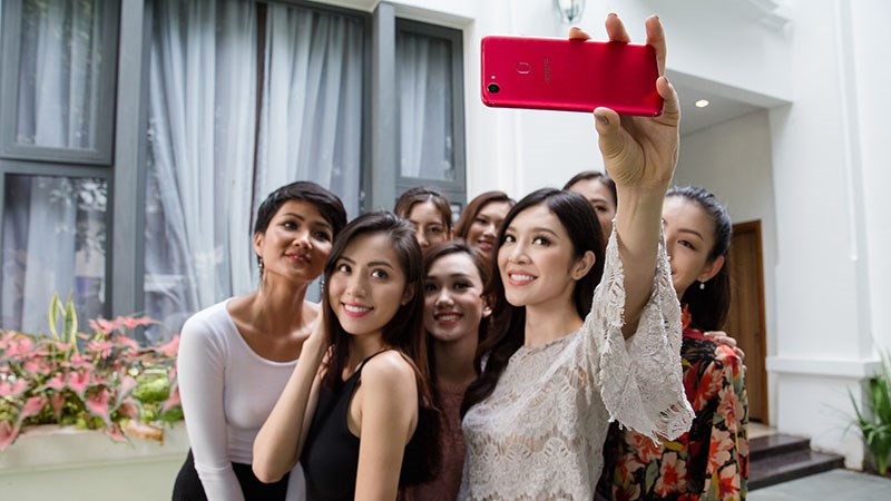 oppo_f5_hoa_hau oppo_f5_hoa_hau