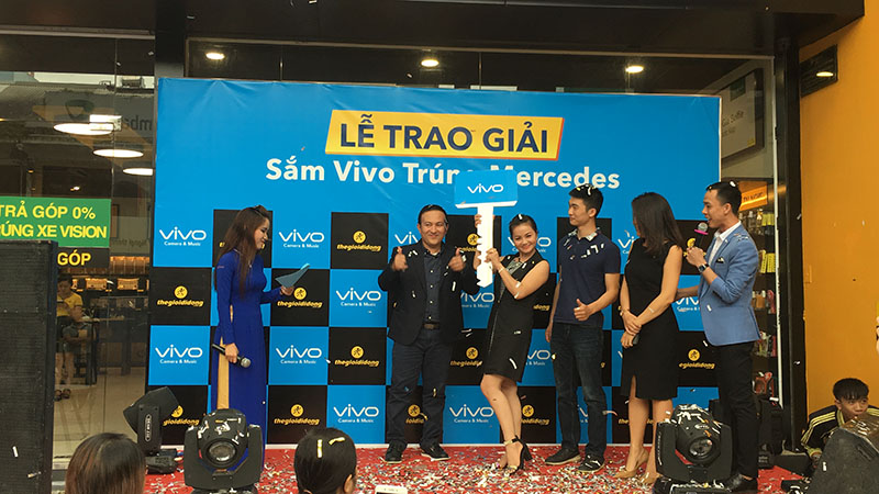 vivo_trao_giai
