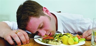 Ăn bột ngọt bị mỏi cơ chóng mặt, nguyên nhân do đâu?
