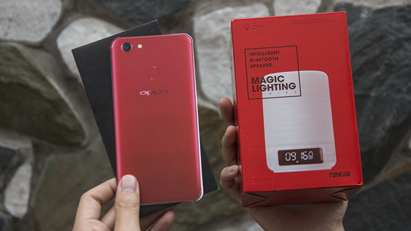 trên tay vé mời Oppo F5
