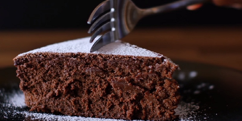 Cách làm bánh socola cho người kiêng bột