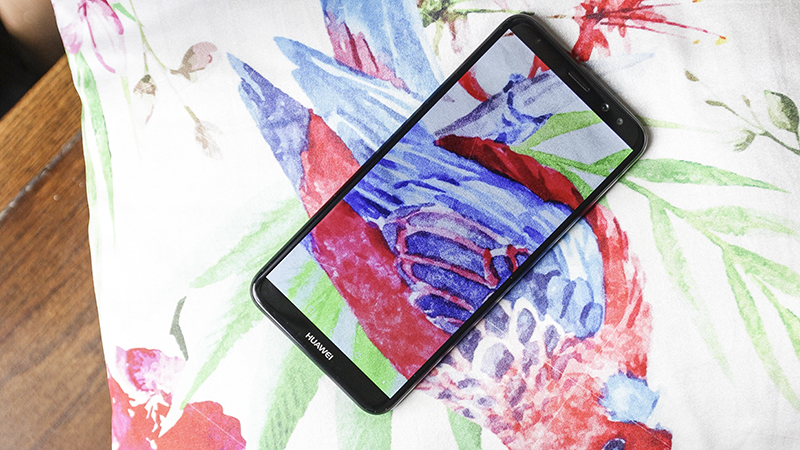 Một tuần với Huawei Nova 2i Một tuần với Huawei Nova 2i