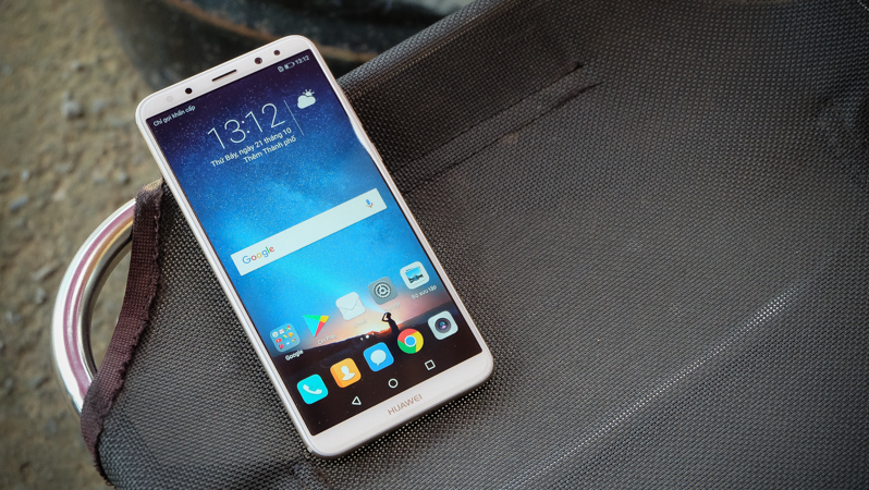 Huawei Nova 2i (giá 5.99 triệu đồng)