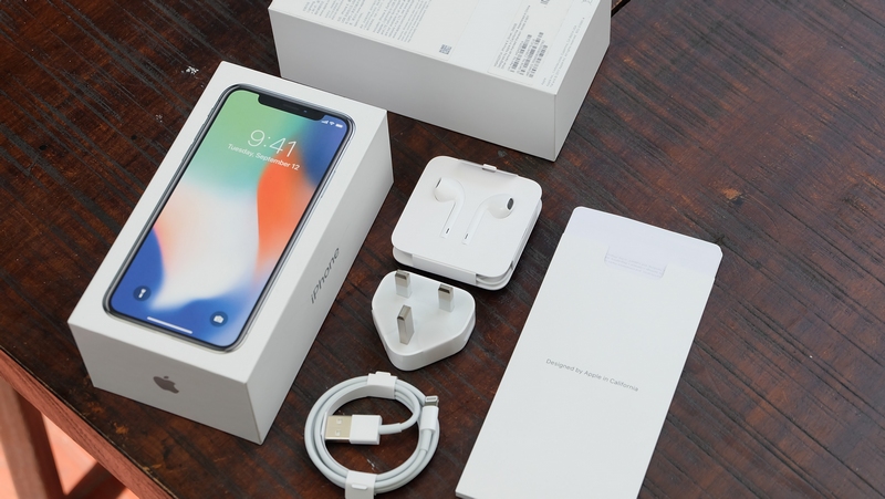 iPhone X