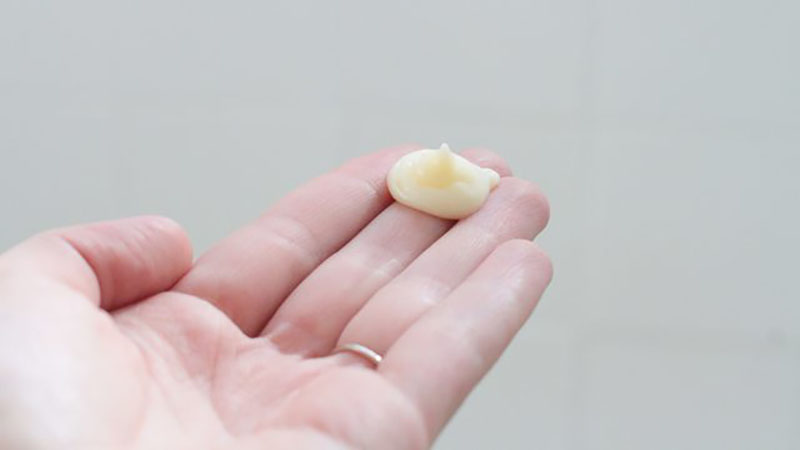 Cách dưỡng tóc khô, hư tổn tại nhà Cách dưỡng tóc khô, hư tổn tại nhà
