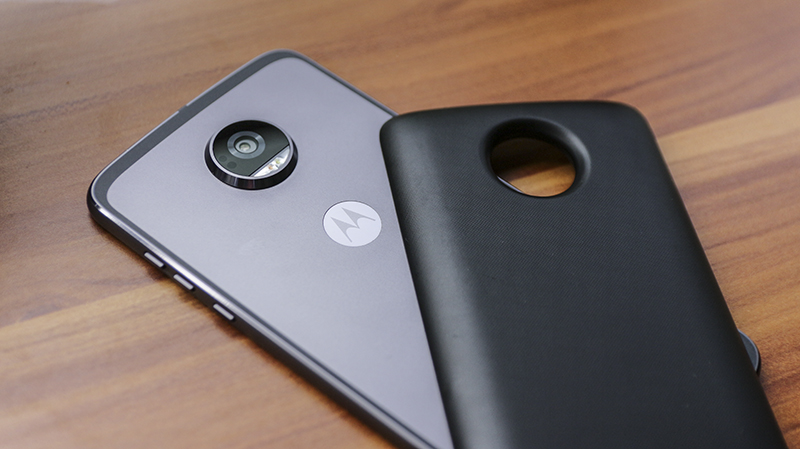 Trải nghiệm Moto Z2 Play và Moto Mod pin