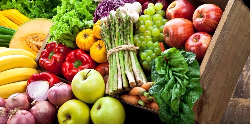 Bổ sung trái cây và rau xanh và chế độ ăn trong quá trình điều trị mụn