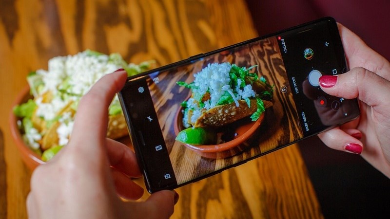Vì sao mãi tới đời Galaxy Note 8, Samsung mới dùng camera kép?