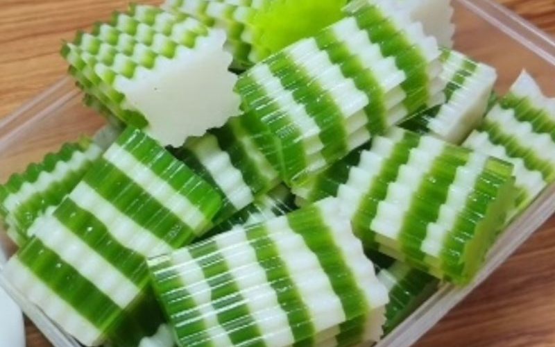 How to make fresh and delicious milk pandan jelly at home