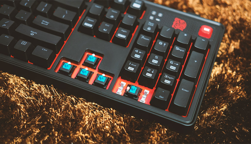 Bàn phím Tt eSPORTS Meka Pro Blue Switch
