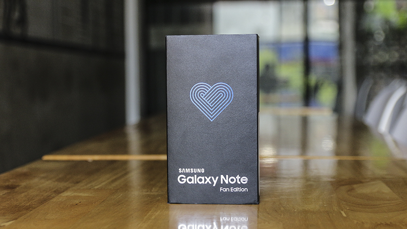 Mở hộp Galaxy Note FE Mở hộp Galaxy Note FE