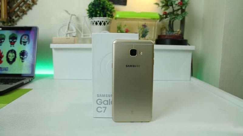 Samsung Galaxy C7 bắt đầu được cập nhật Android 7.0 Nougat
