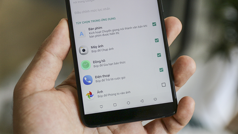 Trải nghiệm Edge Launcher và Sense Home trên HTC U11+ Trải nghiệm Edge Launcher và Sense Home trên HTC U11+