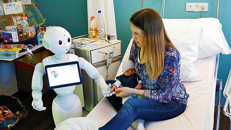 Robot chăm sóc sức khỏe