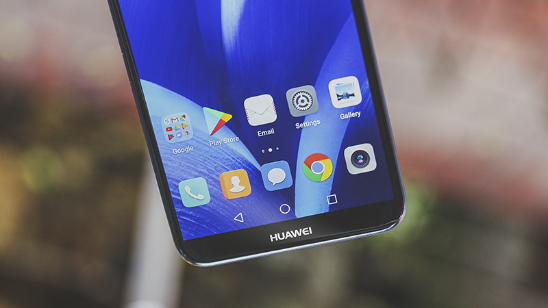 Trên tay Huawei Nova 2i màu xanh navy Trên tay Huawei Nova 2i màu xanh navy